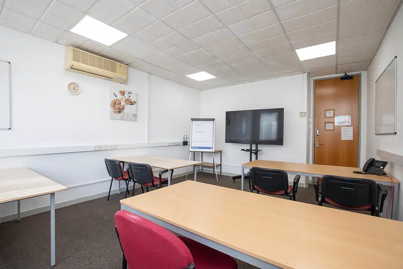 Executive boardroom at Alexandra Gate Business Centre Cardiff